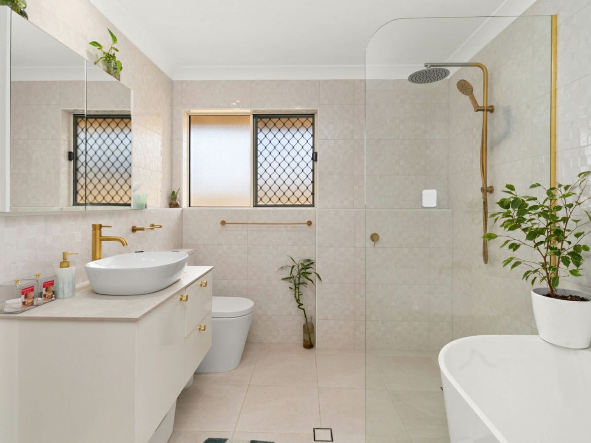 6 Hotham Close, Parkhurst - image 3