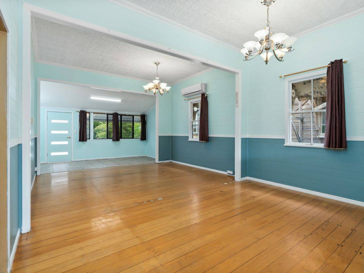 102 James Street, Mount Morgan - image 2