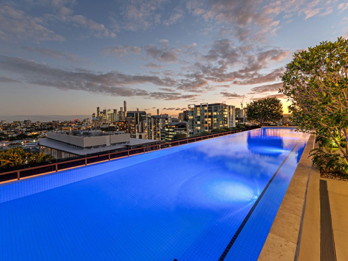 410/70 Longland Street, Newstead - image 1