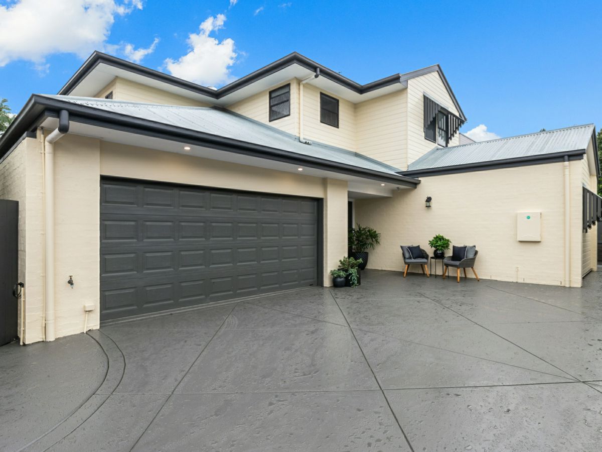 303 Riding Road, Balmoral - image 1