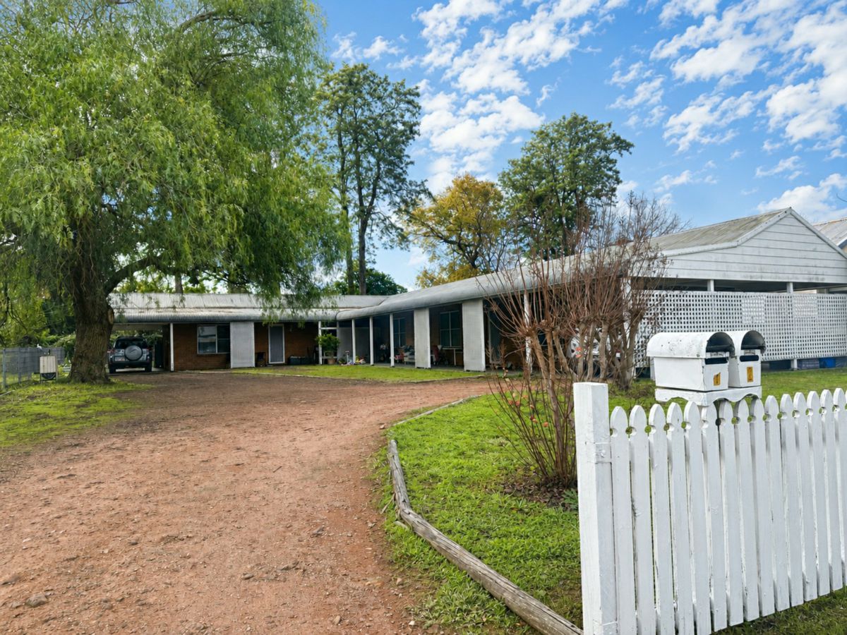 74 Kingdon Street, Scone - image 1