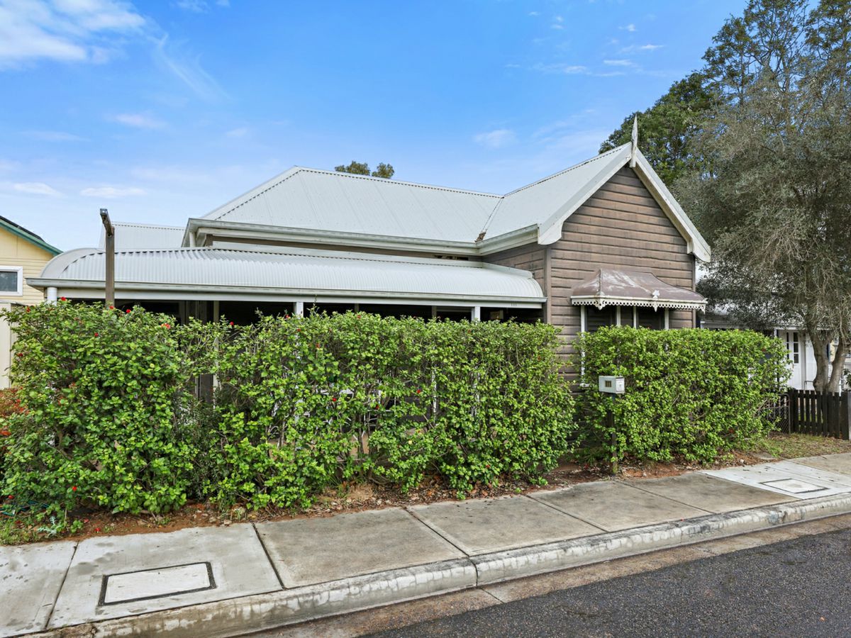 111 Susan Street, Scone - image 1