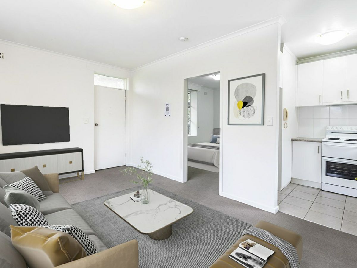 9/13 Crimea Street, St Kilda - image 1