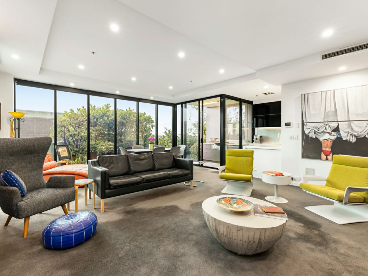806/582 St Kilda Road, Melbourne - image 2