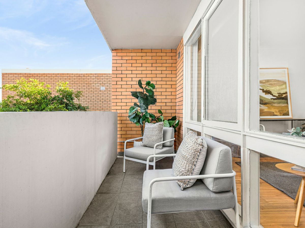 12/76 Grey Street, St Kilda - image 2