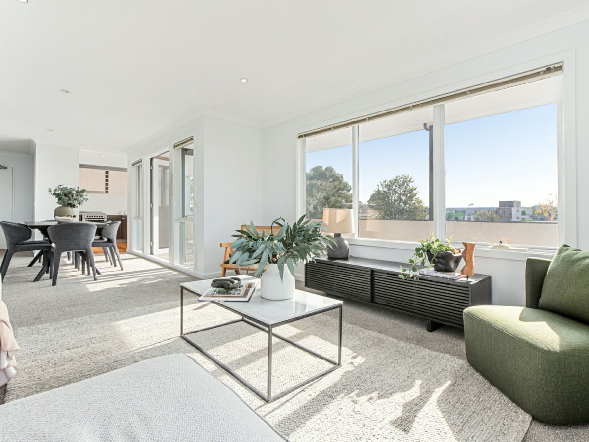 12/115 Chapel Street, St Kilda - image 1