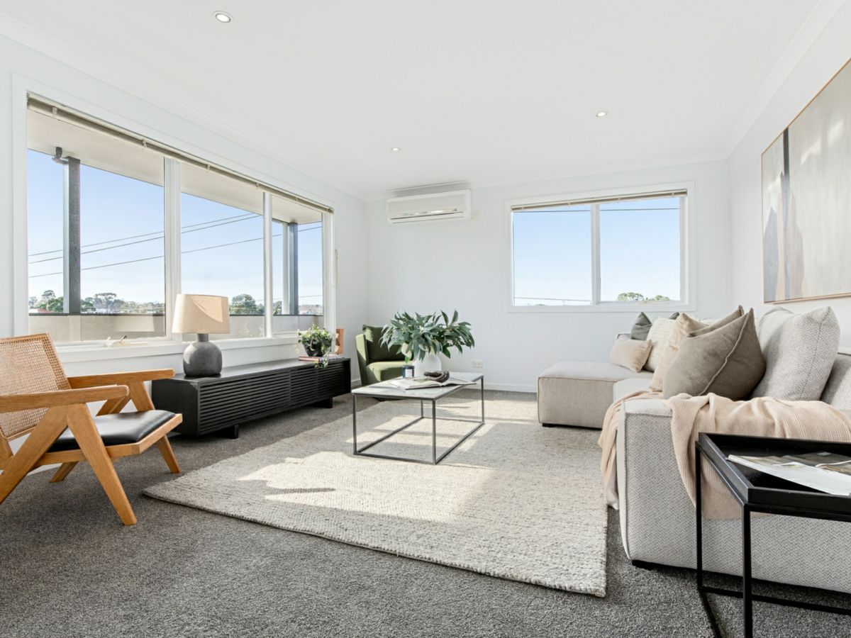 12/115 Chapel Street, St Kilda - image 2