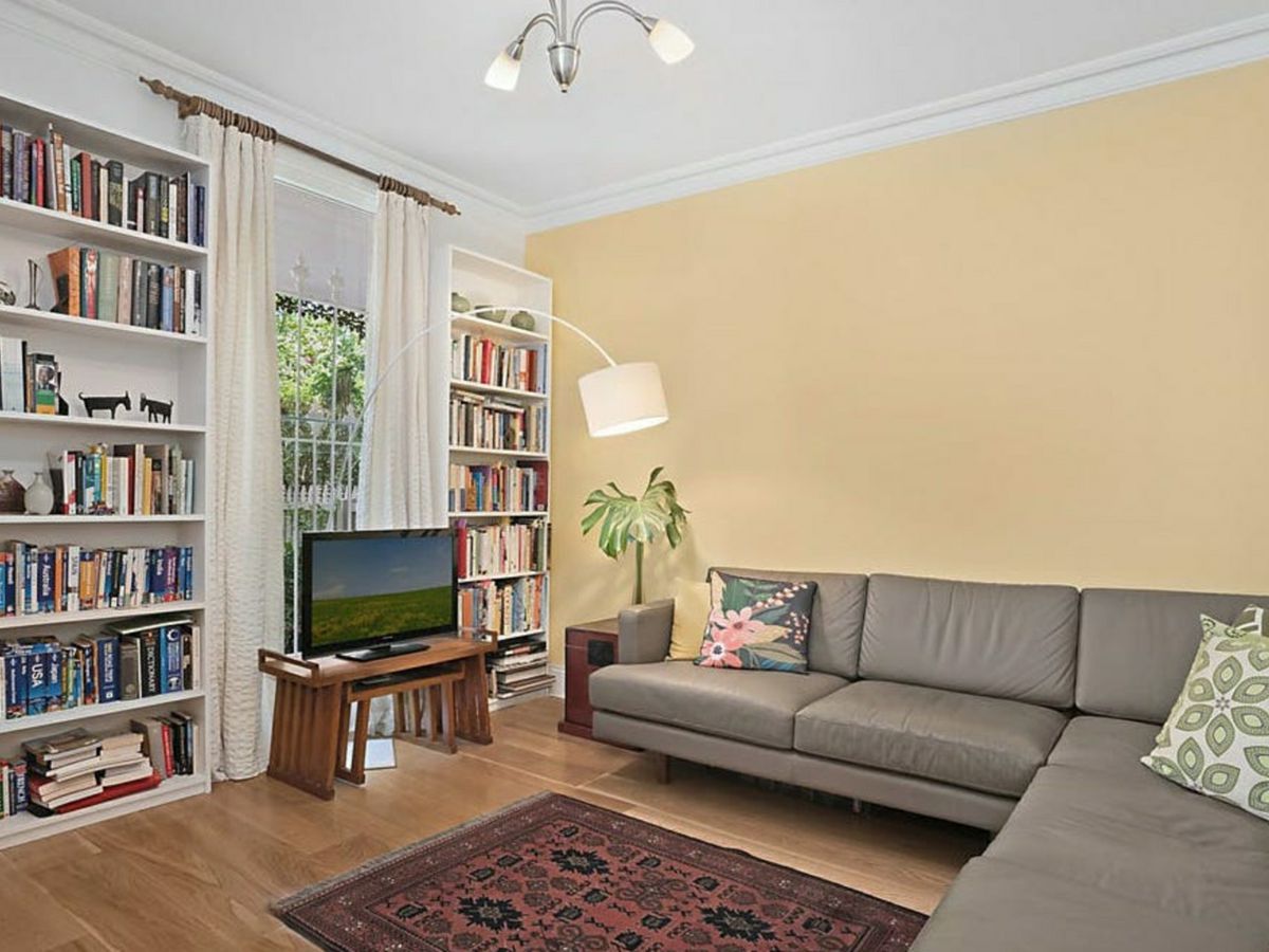 186 Napier Street, South Melbourne - image 2