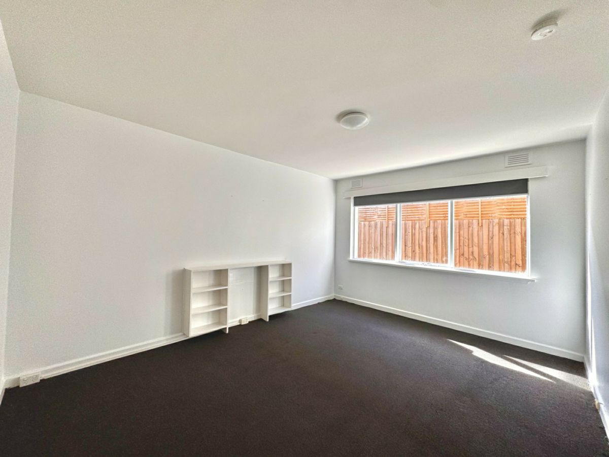 1/14 Carlisle Avenue, Balaclava - image 2