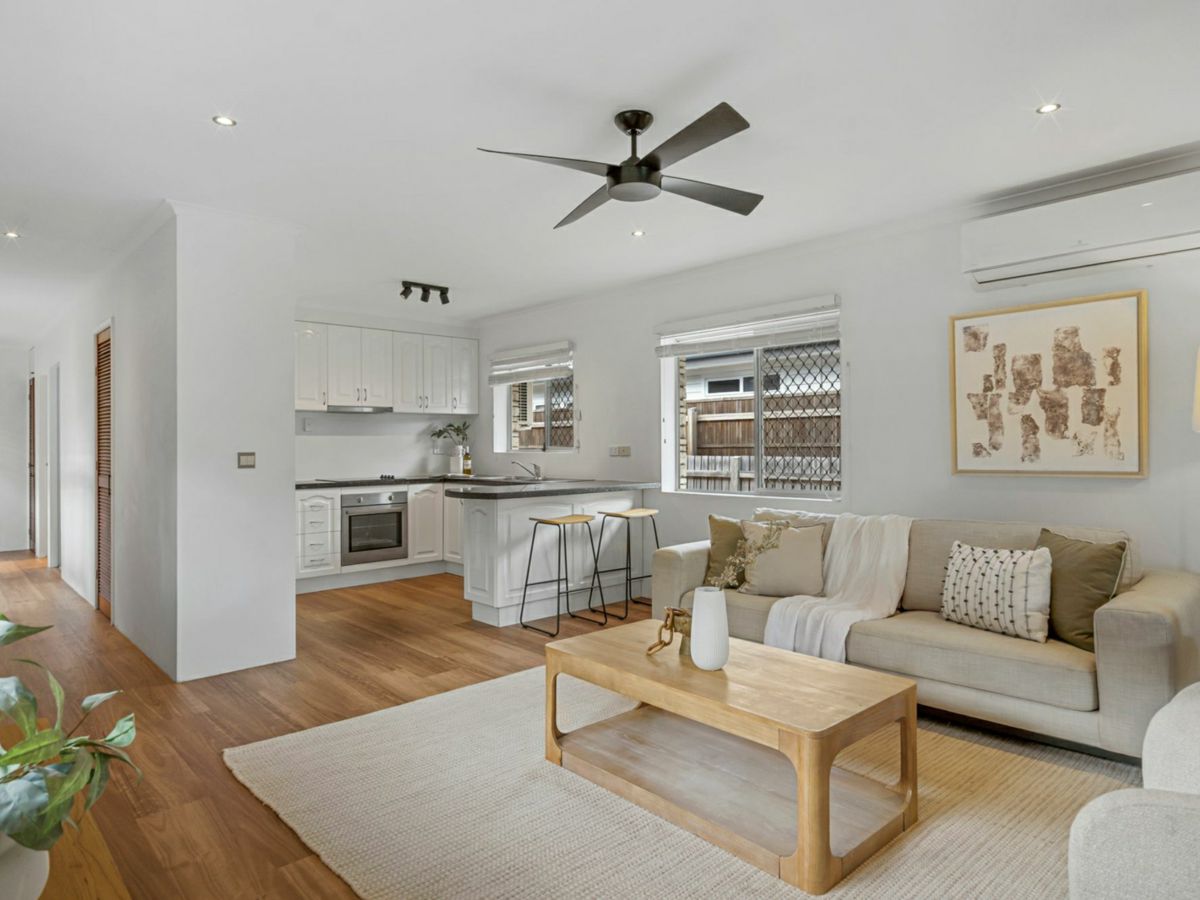 13 Mornington Crescent, Morningside - image 1