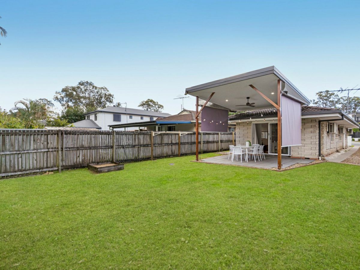 13 Mornington Crescent, Morningside - image 2