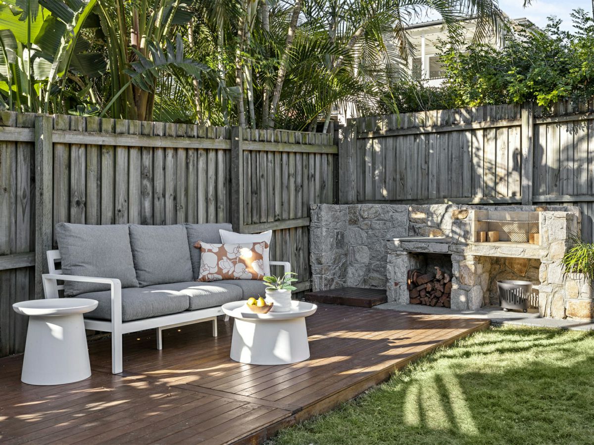 19 Northcote Street, East Brisbane - image 3