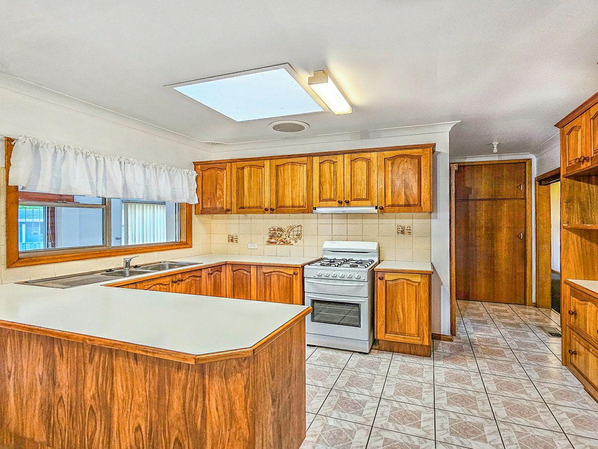 22 Wattle Grove, Lithgow - image 2