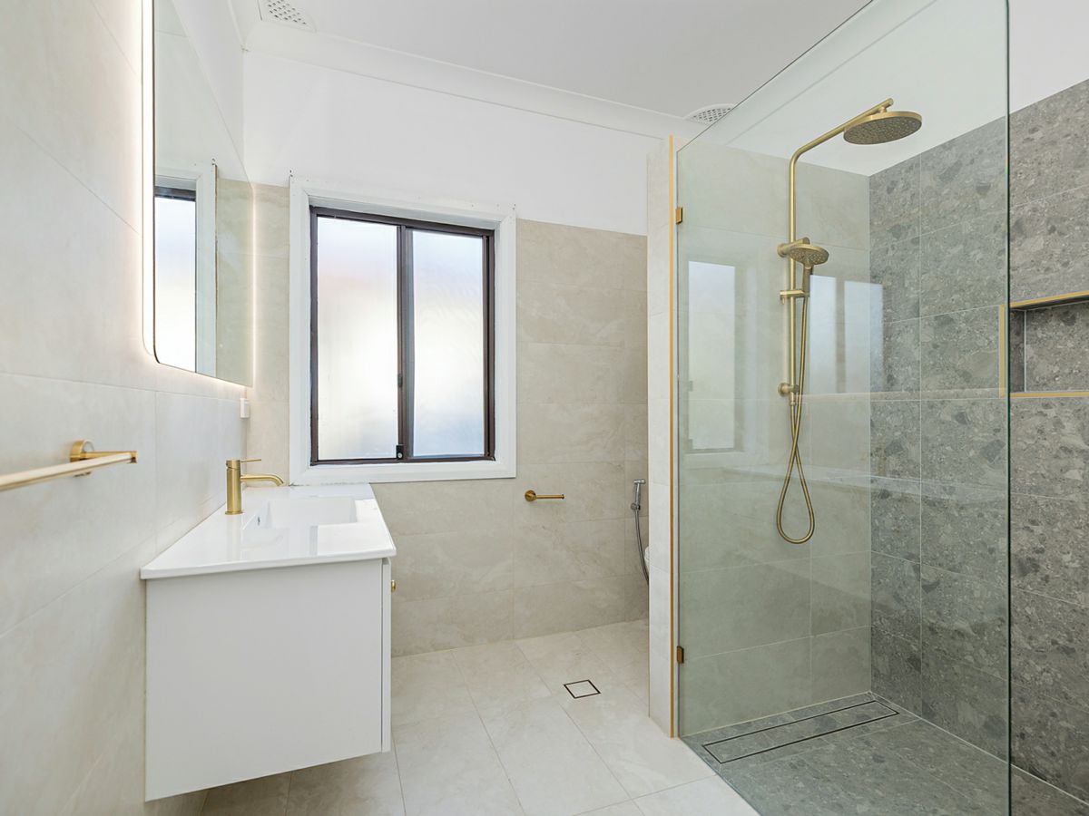 41 Martini Parade, Lithgow - image 2