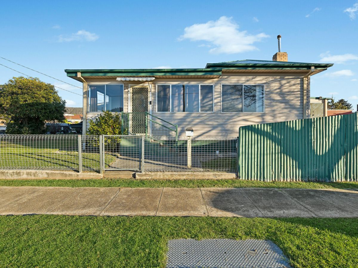 28 Rifle Parade, Lithgow - image 1