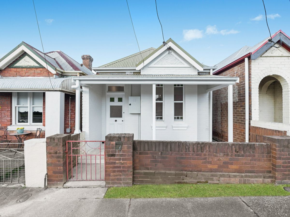 37 Roy Street, Lithgow - image 1