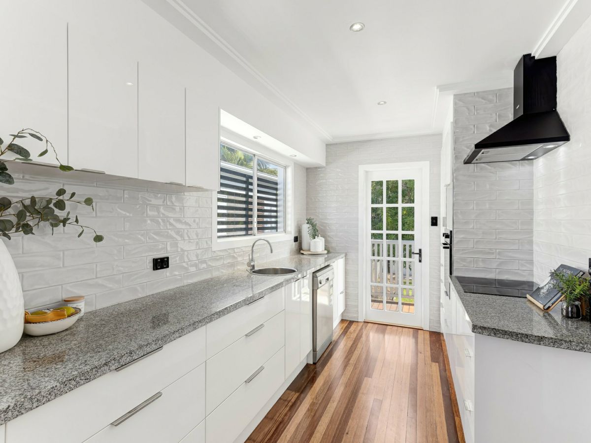 145 Scarborough Road, Redcliffe - image 2