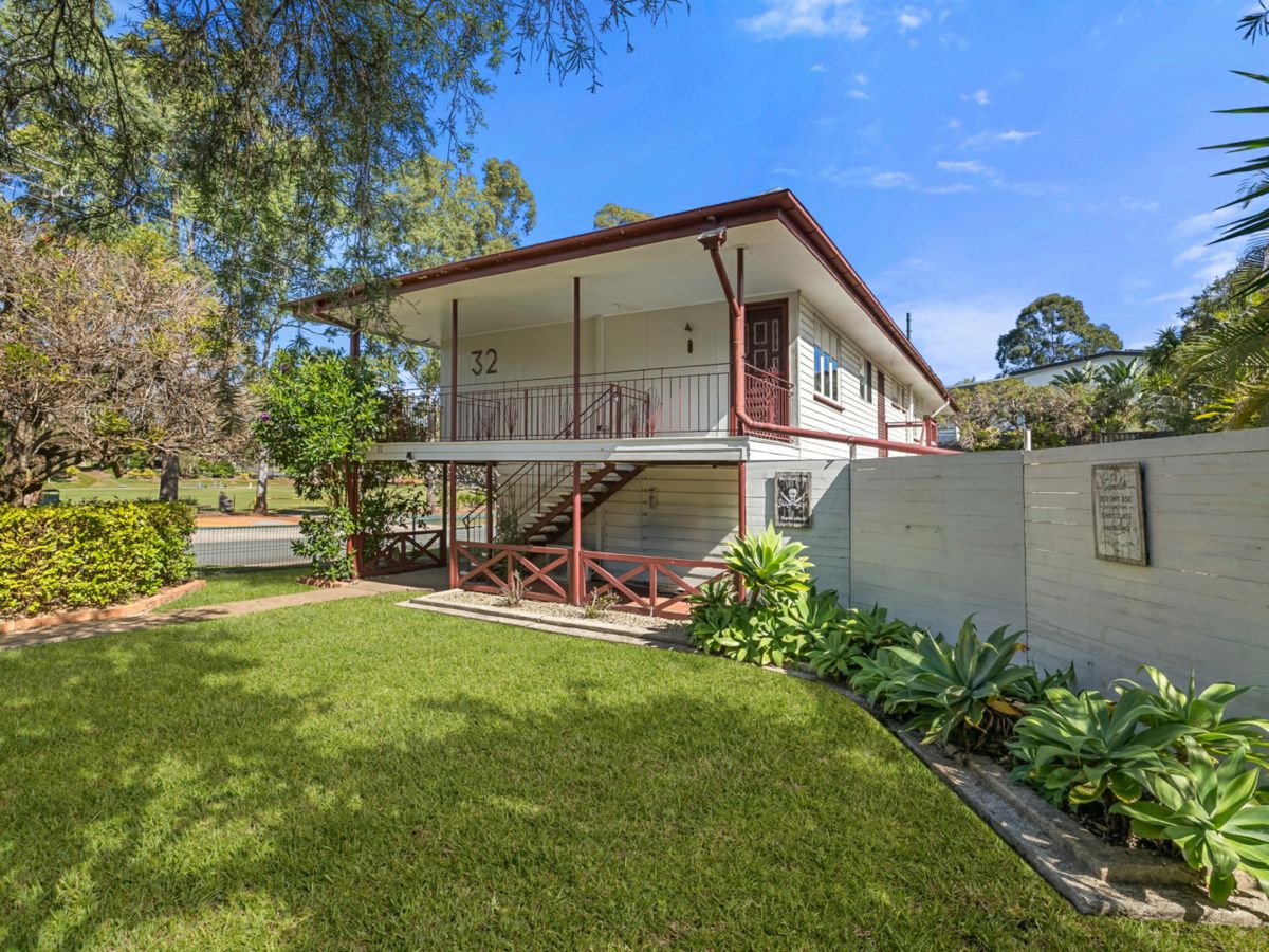 32 Bunora Avenue, Ferny Hills - image 1