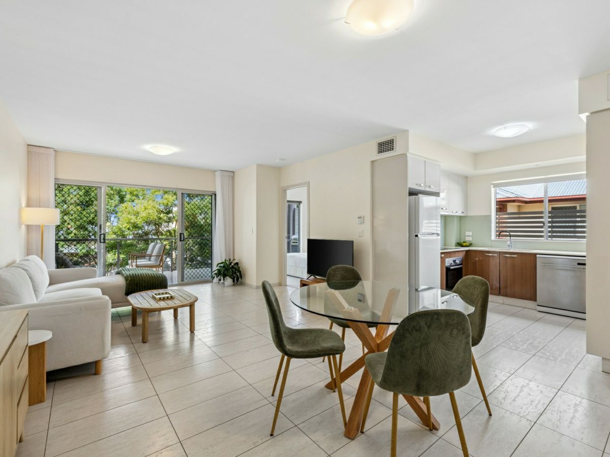 6/9 Zenith Avenue, Chermside - image 1