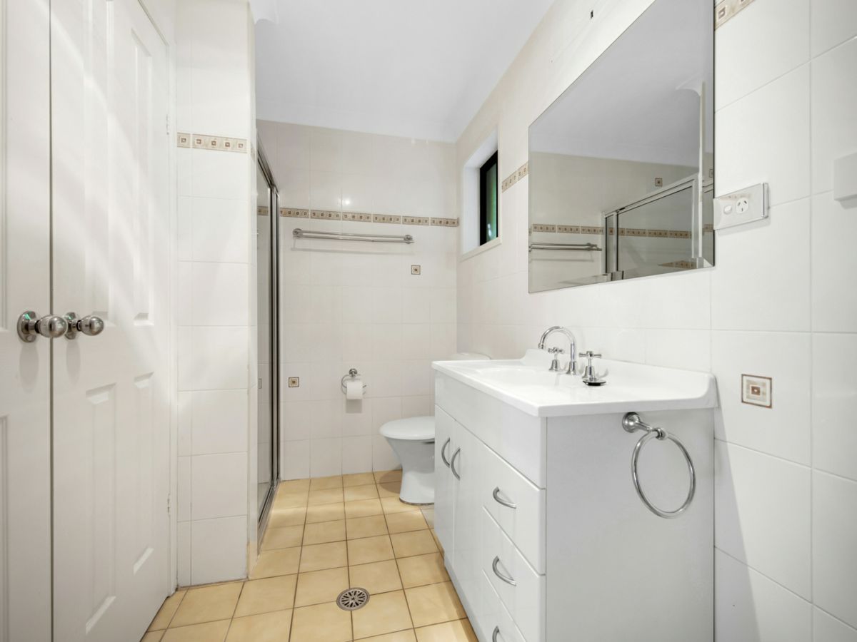 1/304 Beach Road, Batehaven - image 2