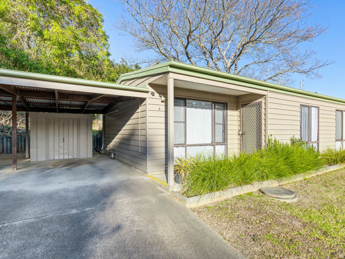 8/15 Crown Street, Batemans Bay - image 1