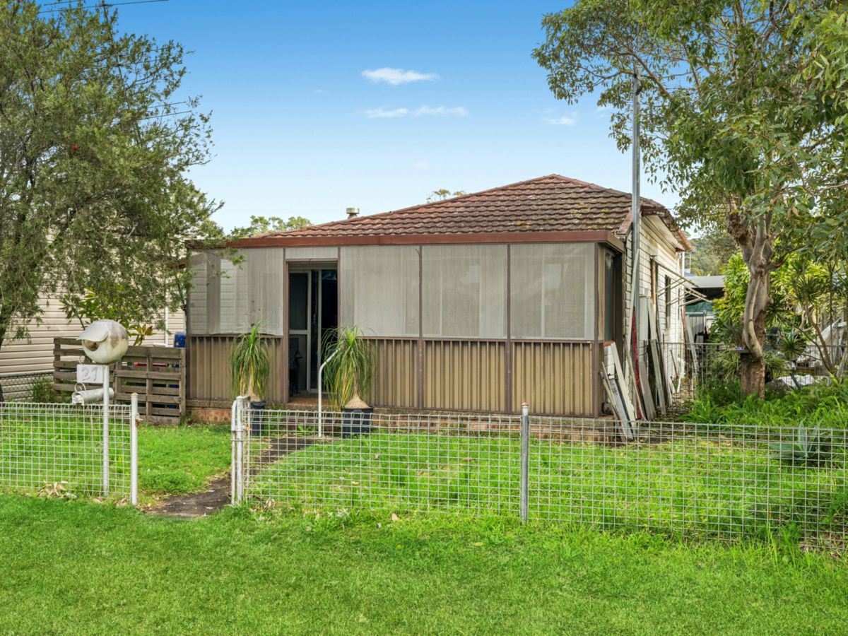 27 Melbourne Avenue, Umina Beach - image 1