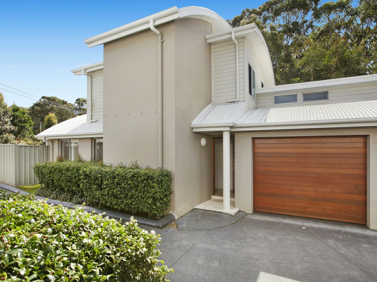 1/30 Booker Bay Road, Booker Bay - image 1