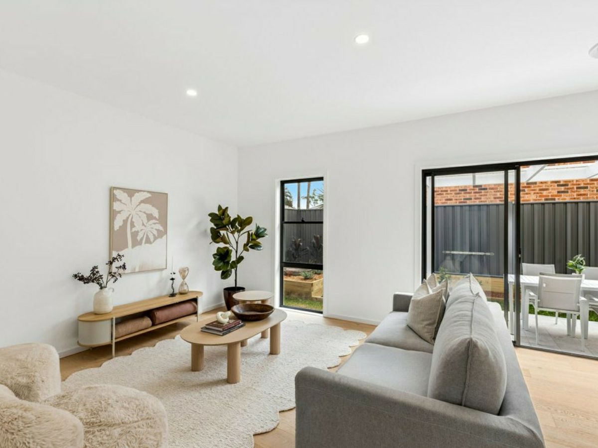 3/33 Burrawang Street, Ettalong Beach - image 3