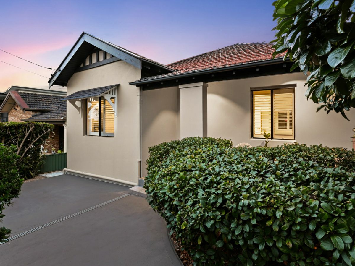 5 Beaumaris Street, Enfield - image 1