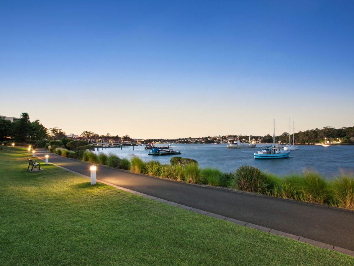 208/8 Orchards Avenue, Breakfast Point - image 3