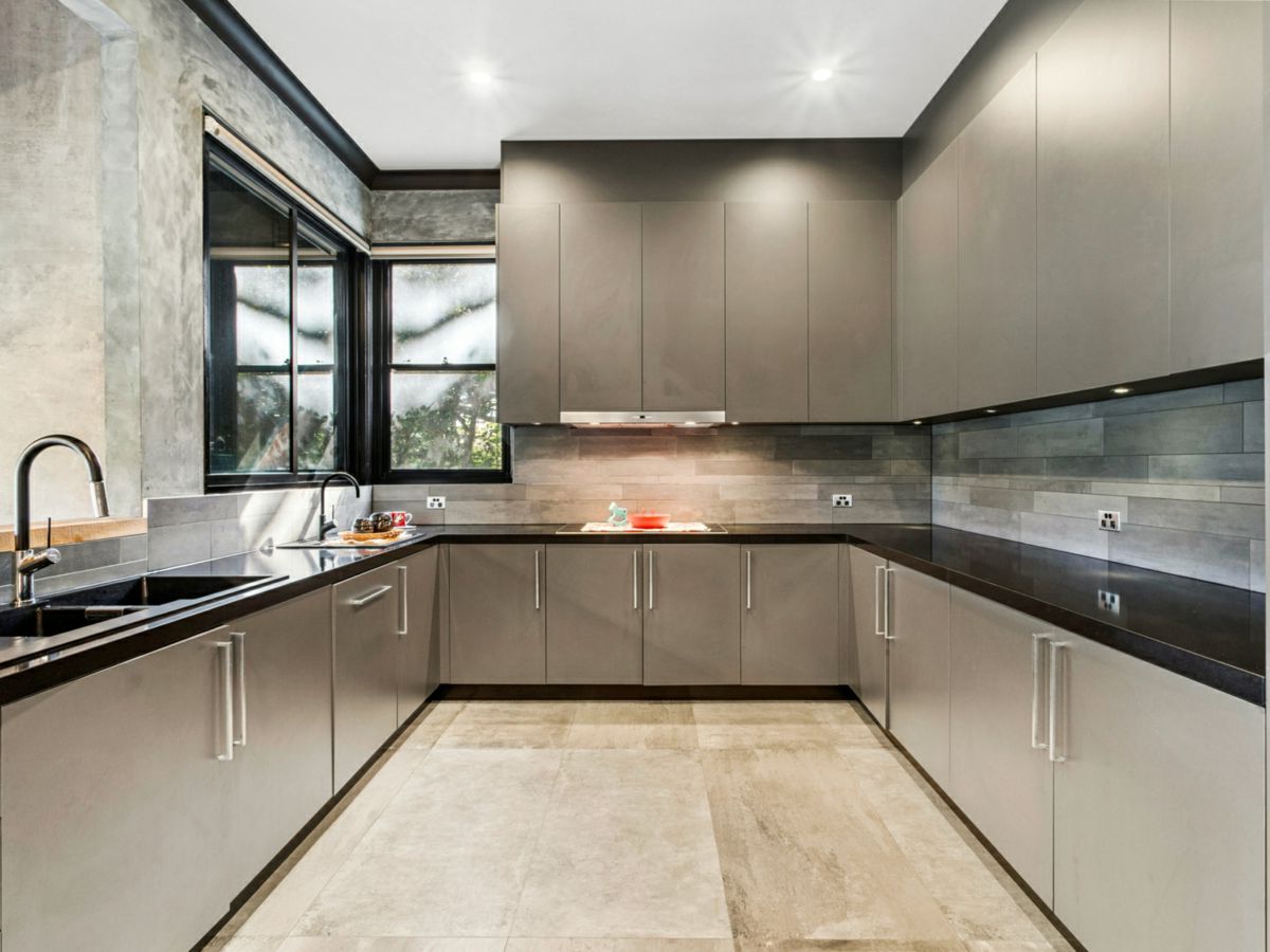 161 Fowler Road, Illawong - image 3