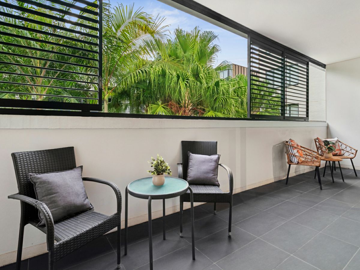 206/7 Conder Street, Burwood - image 2