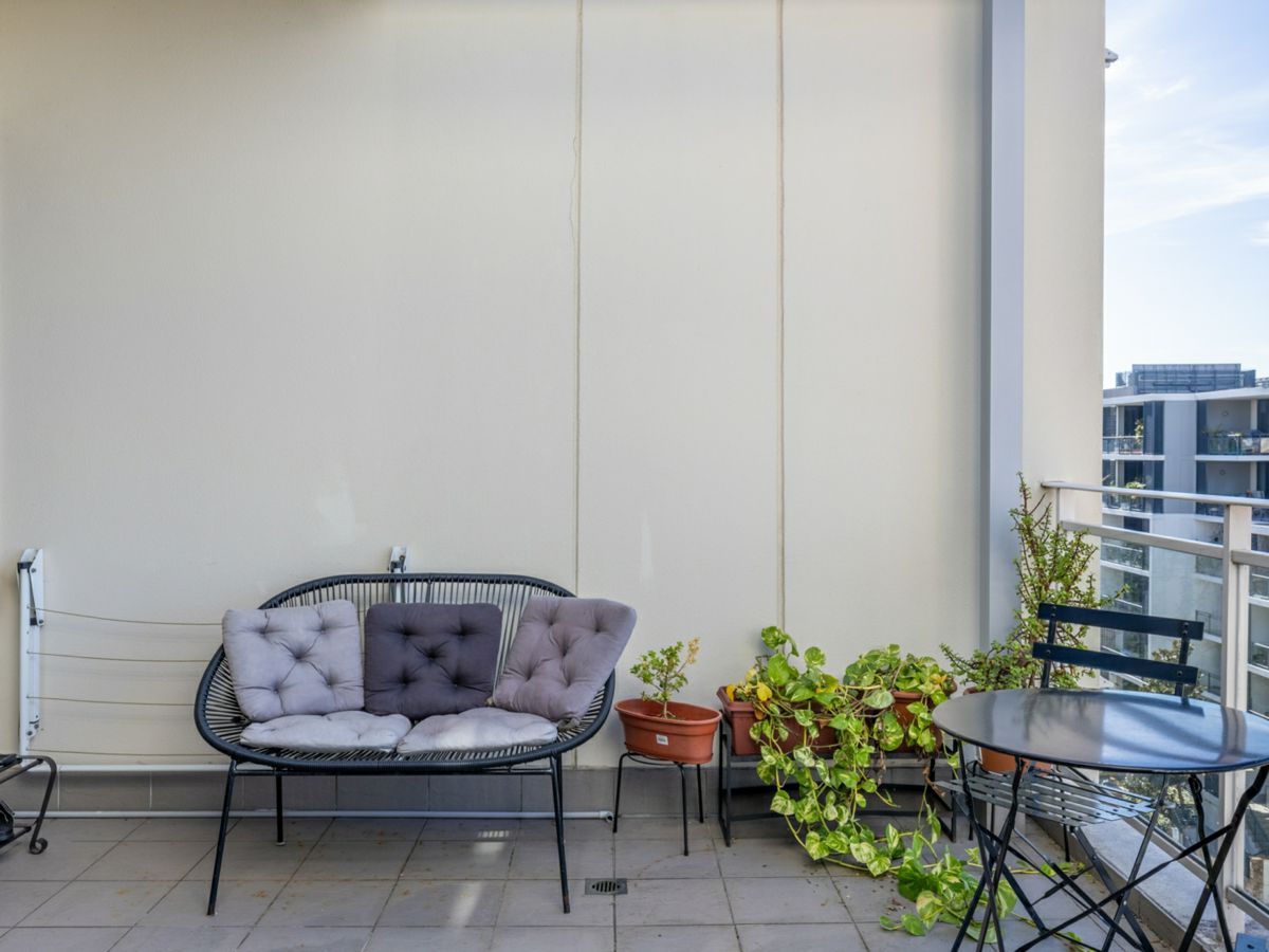 702/1 Stromboli Strait, Wentworth Point - image 3