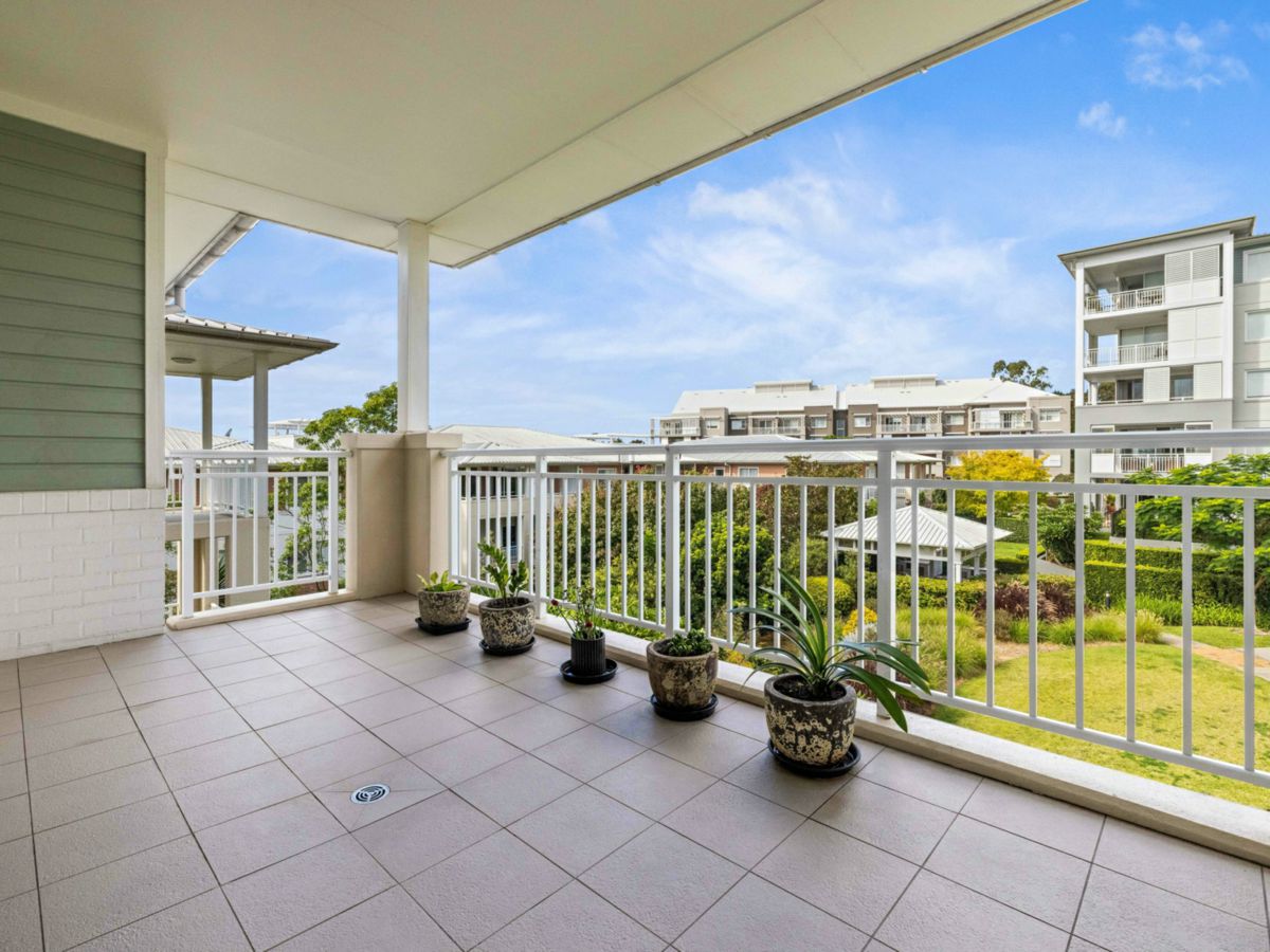 306/8 Peninsula Drive, Breakfast Point - image 1