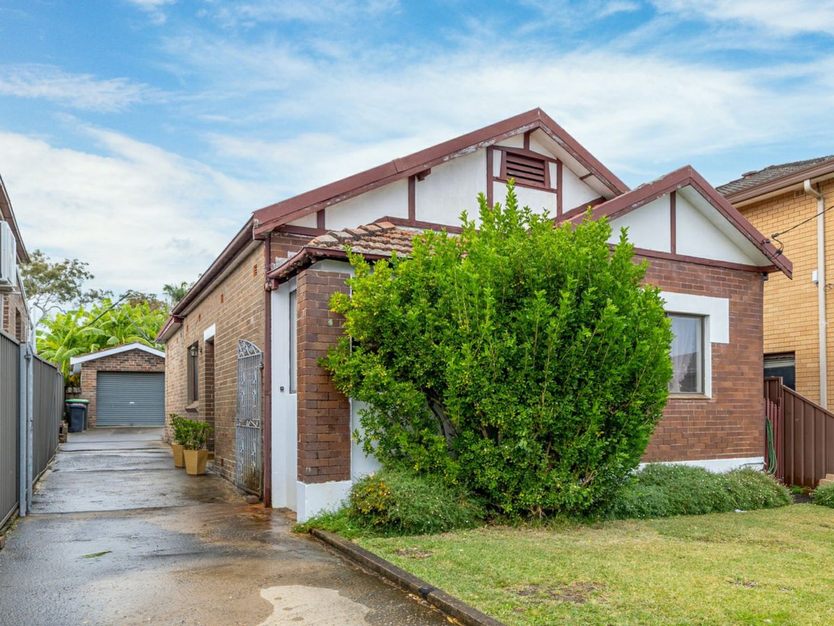 54 Baker Street, Enfield - image 1