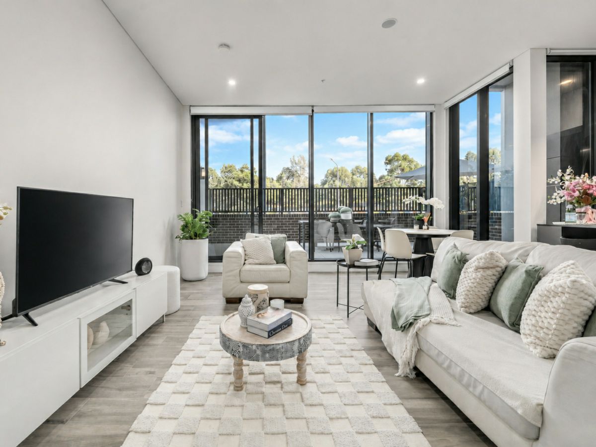 102/3 Bennelong Parkway, Wentworth Point - image 1