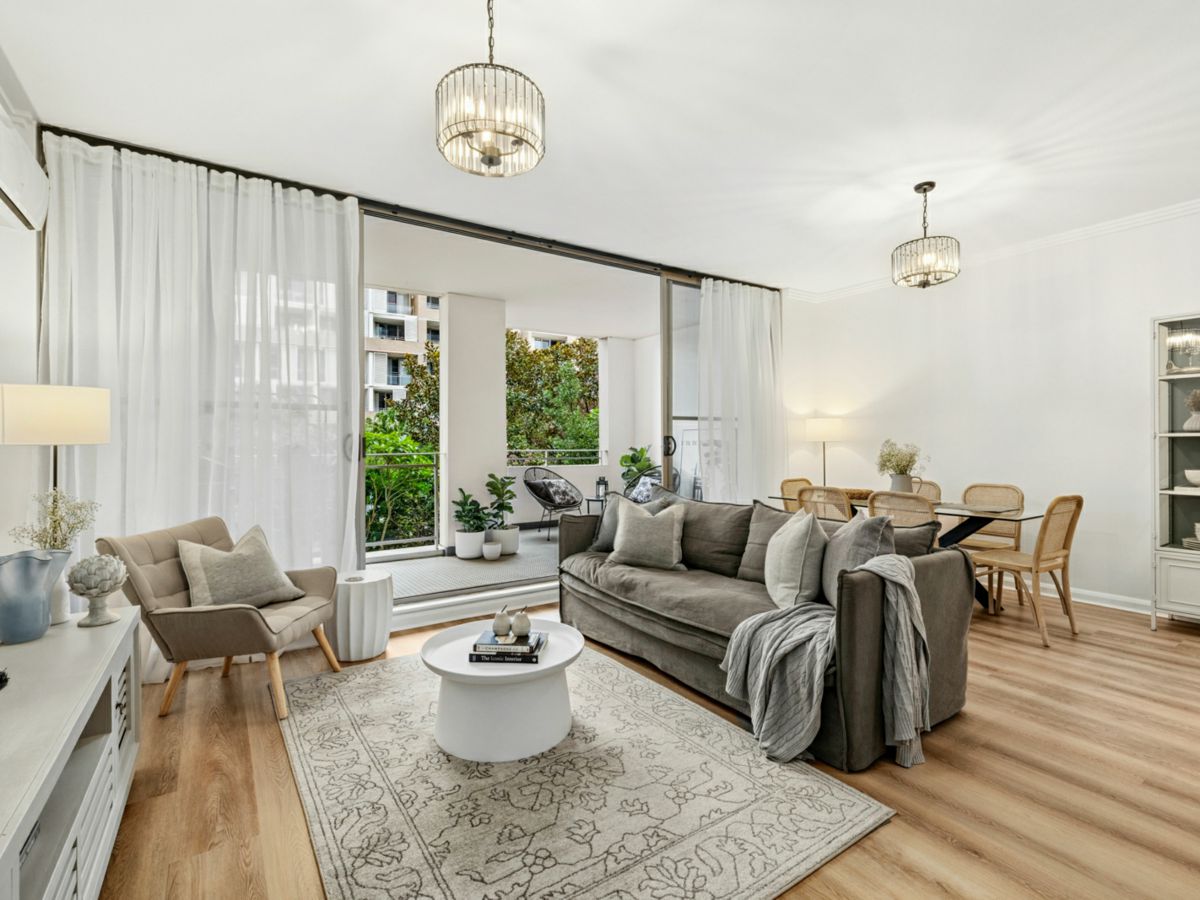 211/1 Stromboli Strait, Wentworth Point - image 1
