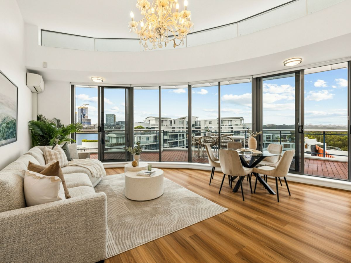 129/27 Bennelong Parkway, Wentworth Point - image 2