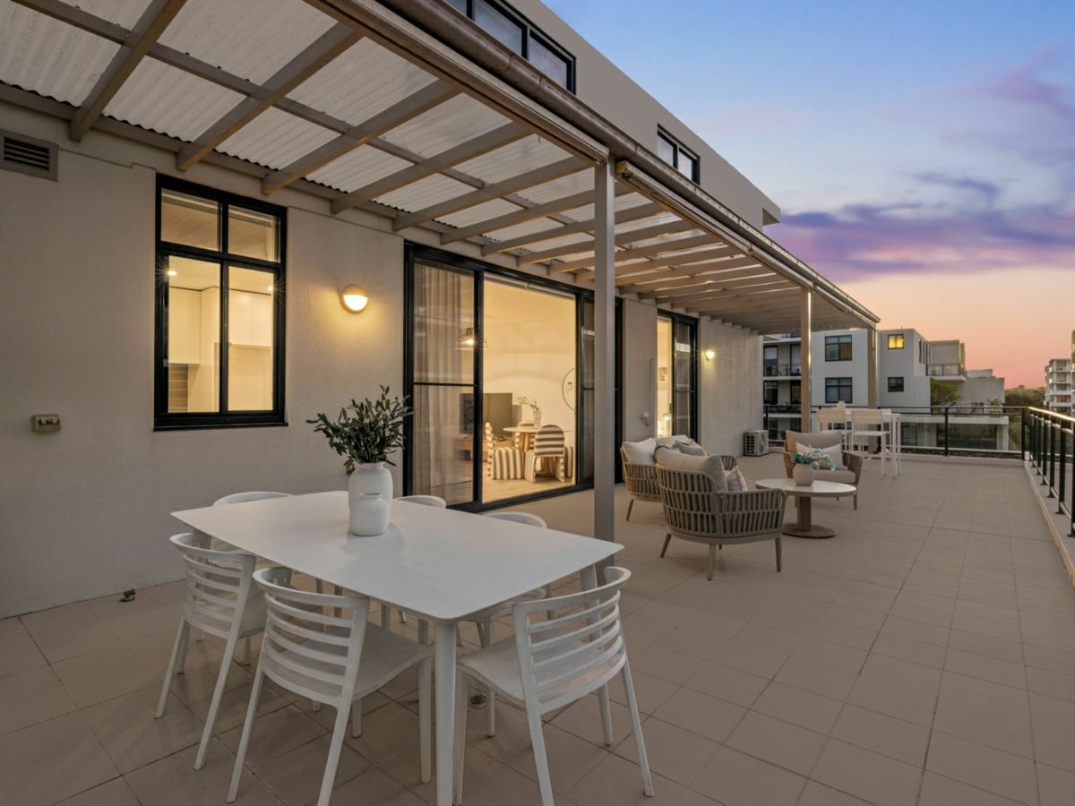 534/21 Marine Parade, Wentworth Point - image 2