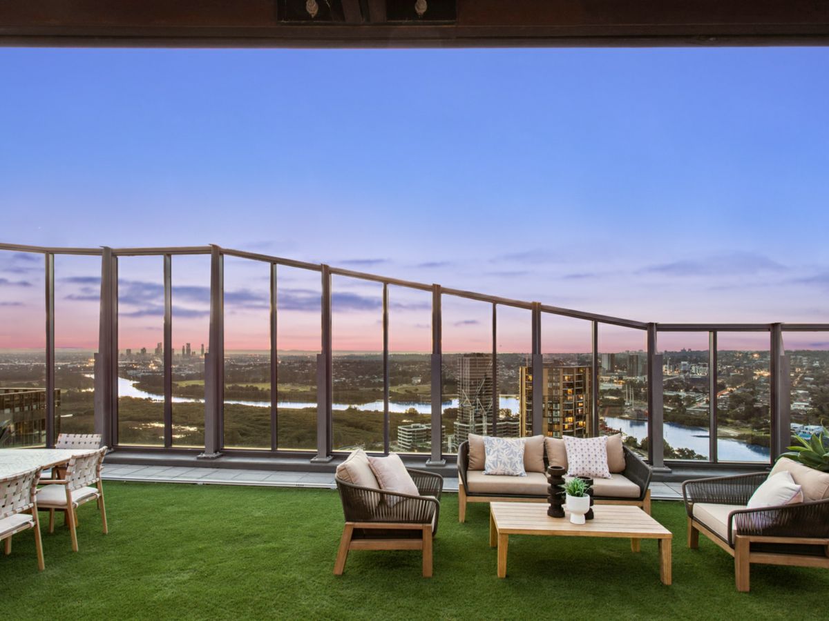 2705/11 Wentworth Place, Wentworth Point - image 2