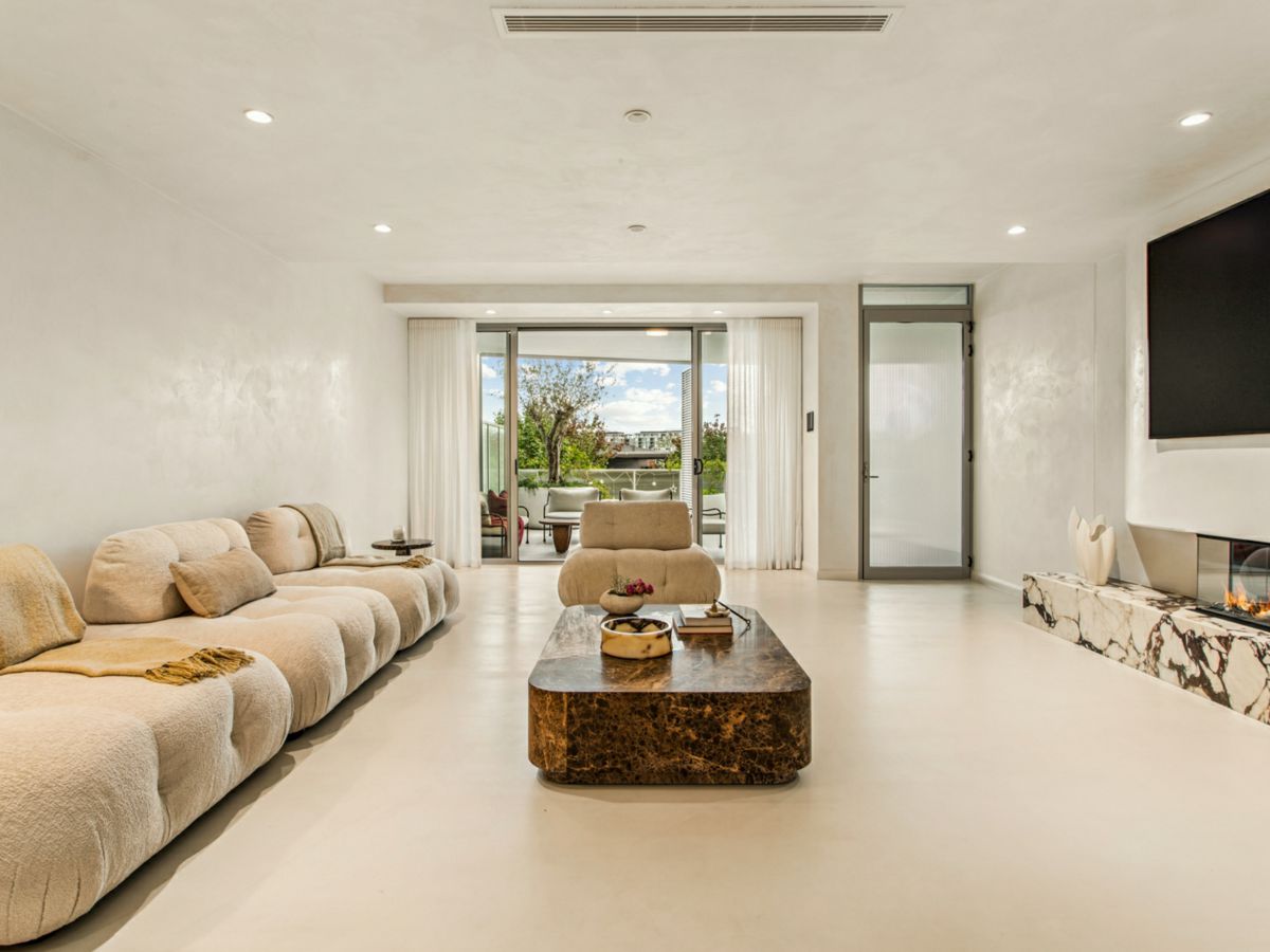 31 Shoreline Drive, Rhodes - image 2