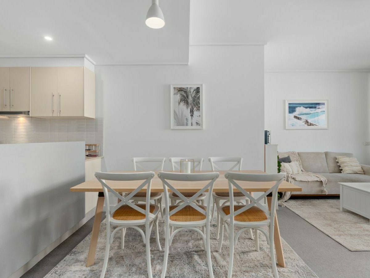 702/1 The Piazza, Wentworth Point - image 3