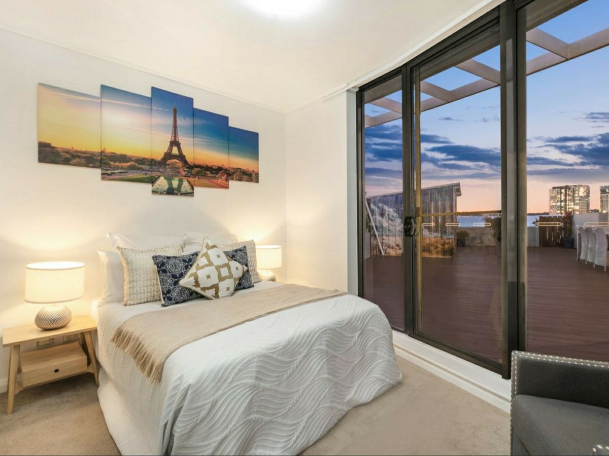 26/27 Bennelong Parkway, Wentworth Point - image 3