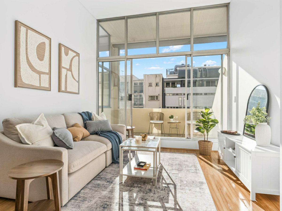 211/1 Missenden Road, Camperdown - image 2