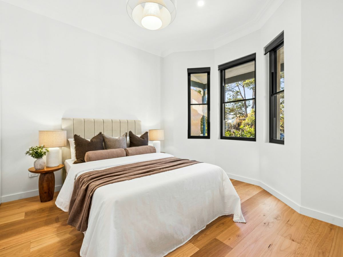 16 Elswick Street, Leichhardt - image 2