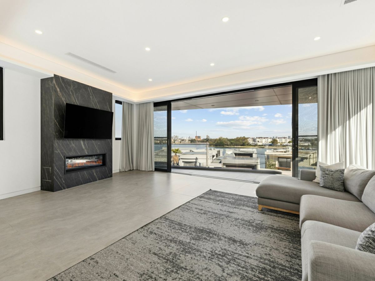 72 Abbotsford Parade, Abbotsford - image 3