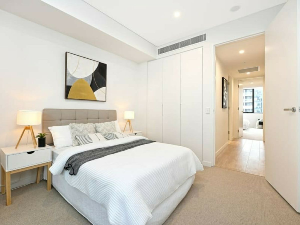 413/1 Kingfisher Street, Lidcombe - image 1