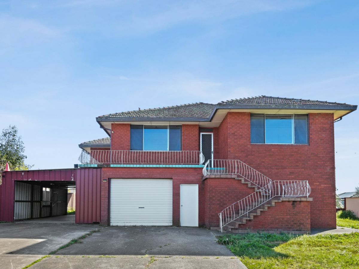 8 Cook Road, Oakhurst - image 1