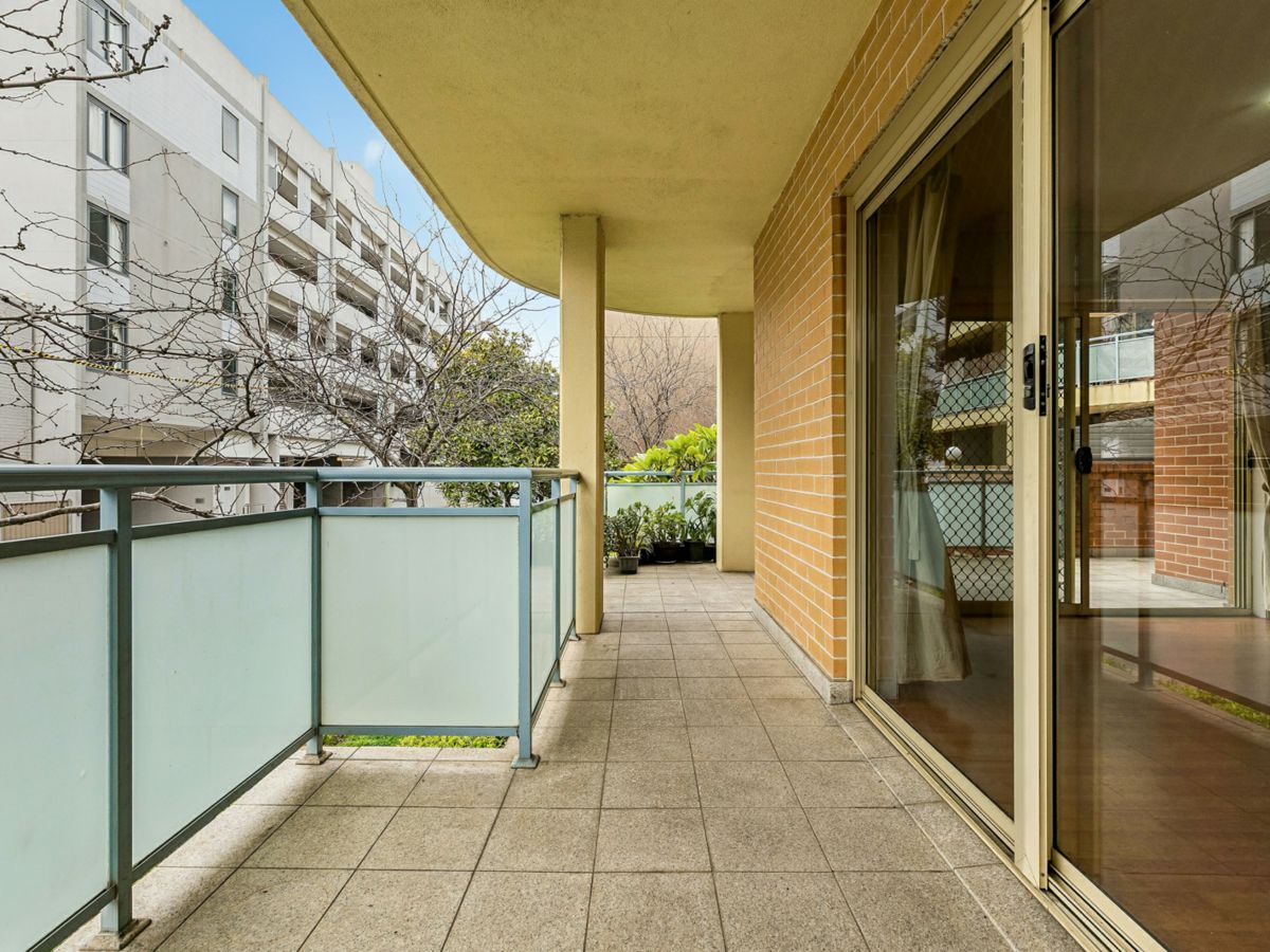 2/10 Crane Street, Homebush - image 1