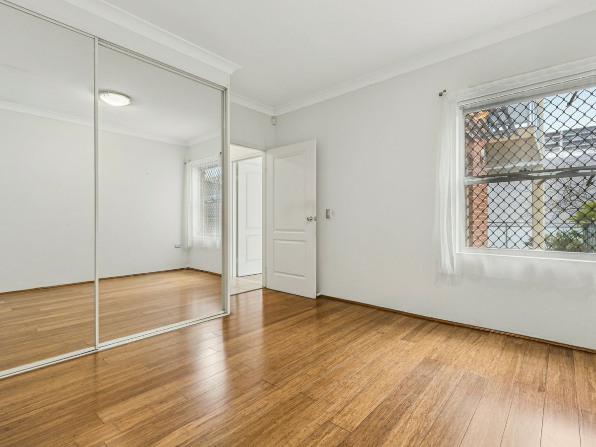 2/10 Crane Street, Homebush - image 3